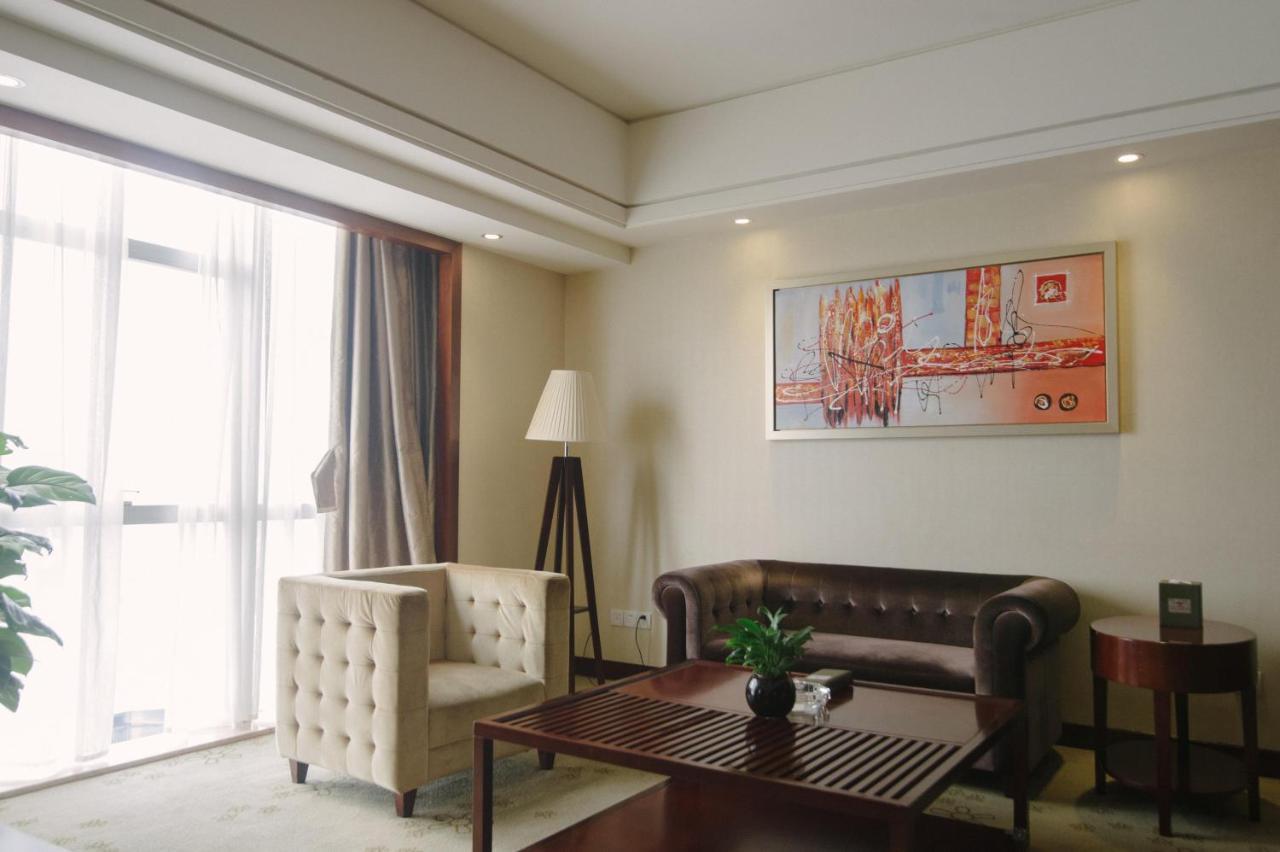 Haiwaihai Crown Hotel Maansan Kültér fotó