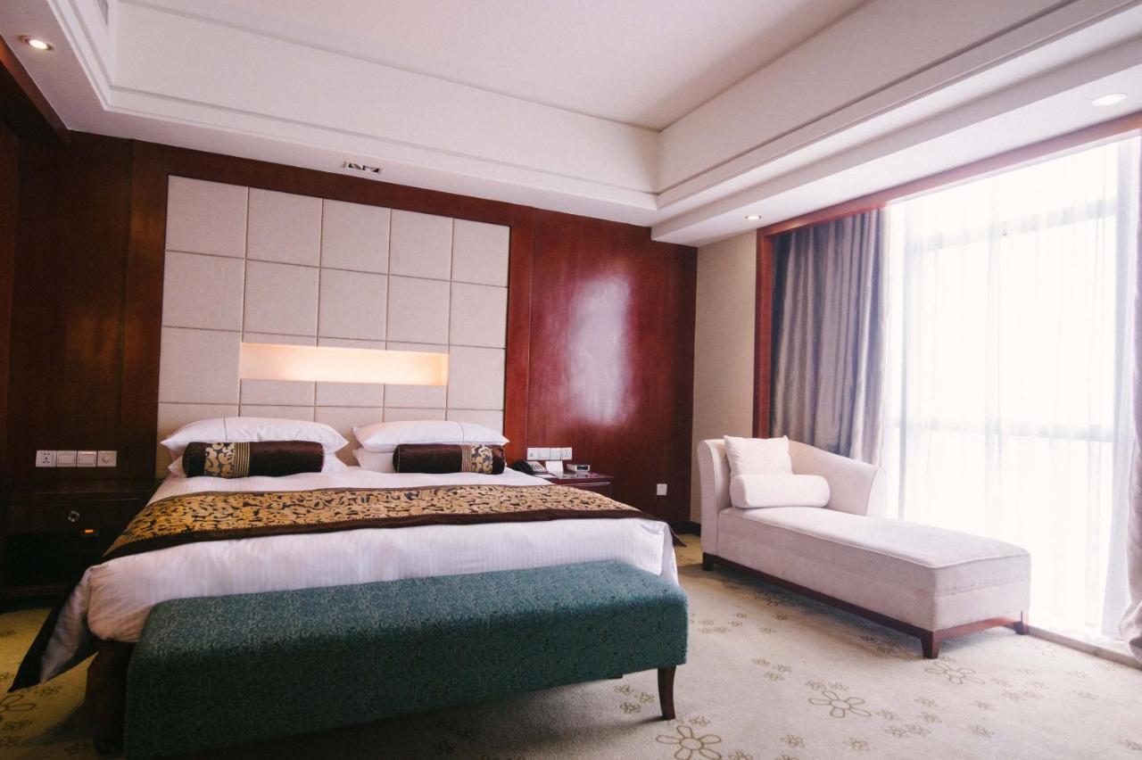 Haiwaihai Crown Hotel Maansan Kültér fotó